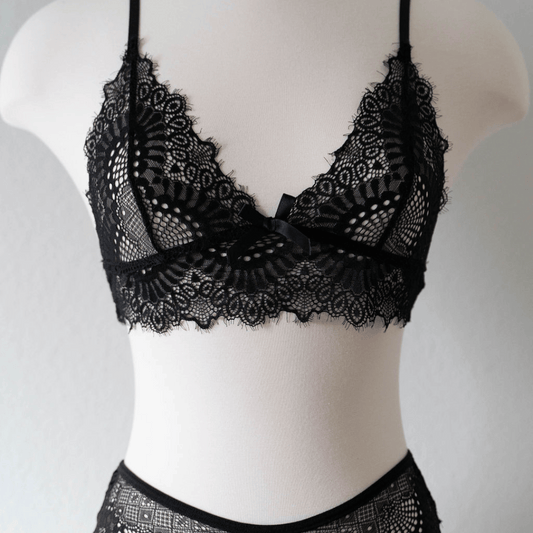 Lacy Black 2 piece