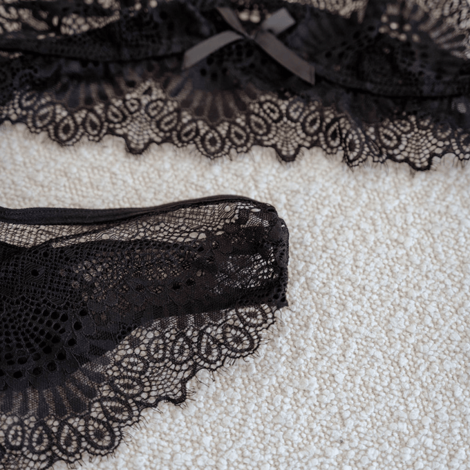 Lacy Black 2 piece
