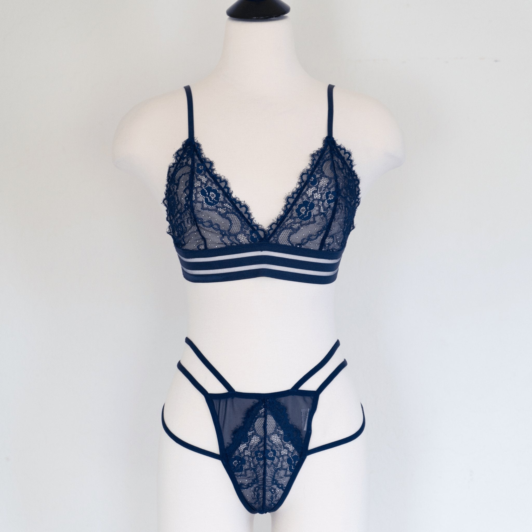 Model Free Lingerie EveryLove Model Free Lingerie EveryLove